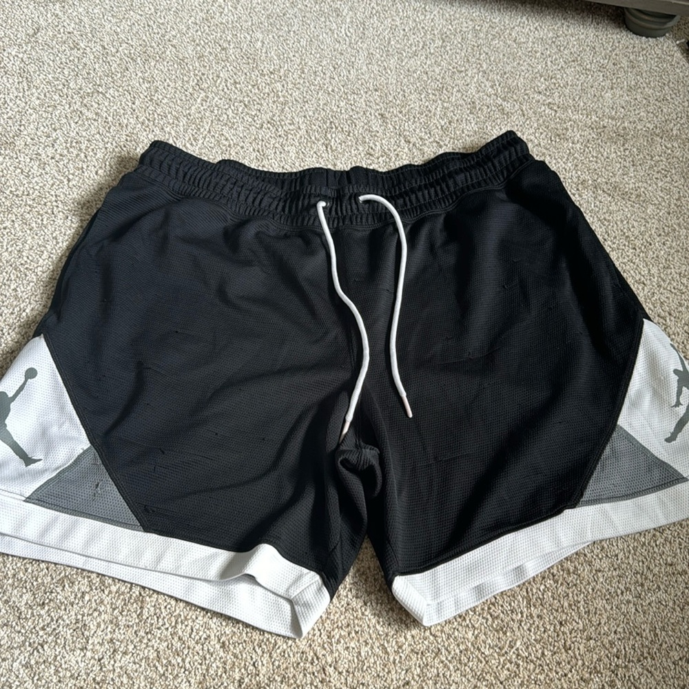 Men’s Nike Jordan drawstring shorts